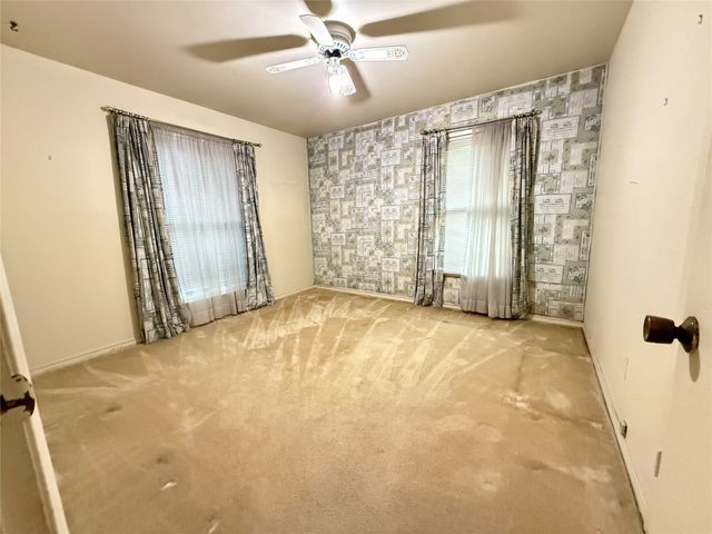 1015 Brookhollow Drive, Irving, TX 75061