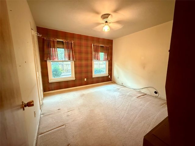 1015 Brookhollow Drive, Irving, TX 75061