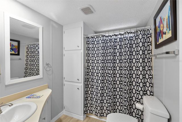 537 LA PLAYA CIRCLE, North Port, FL 34287