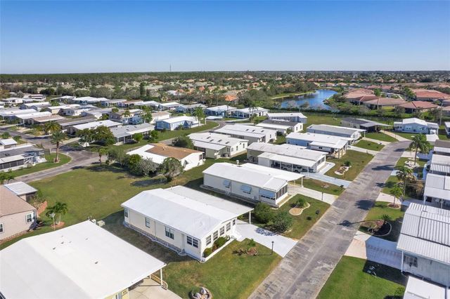 537 LA PLAYA CIRCLE, North Port, FL 34287