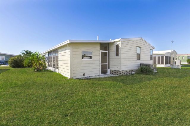 537 LA PLAYA CIRCLE, North Port, FL 34287