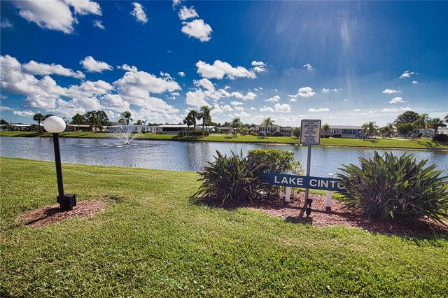 537 LA PLAYA CIRCLE, North Port, FL 34287