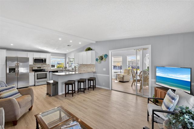 537 LA PLAYA CIRCLE, North Port, FL 34287