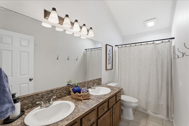 7802 E Champions Cir, Wichita, KS 67226