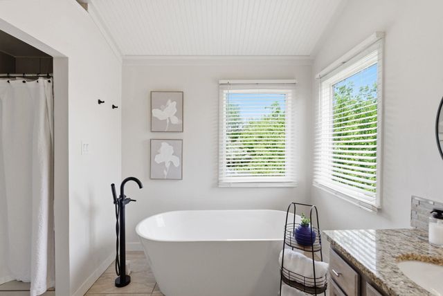 7802 E Champions Cir, Wichita, KS 67226