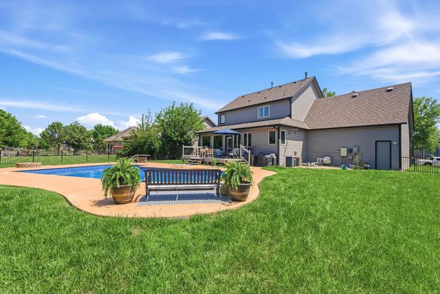 7802 E Champions Cir, Wichita, KS 67226