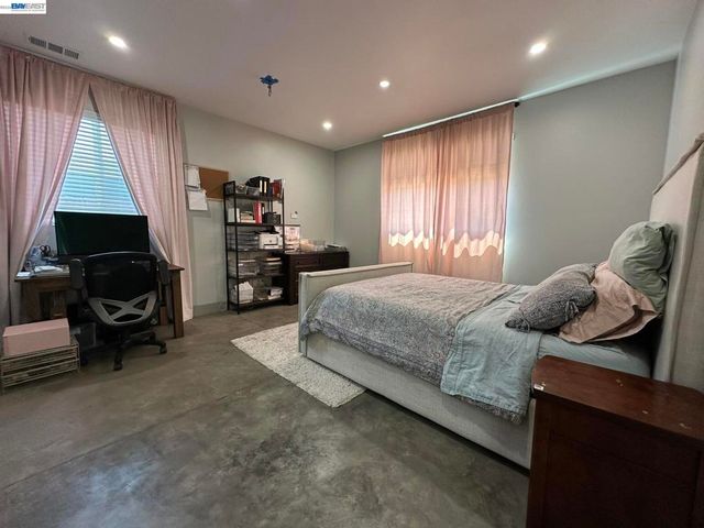 1220 ESSER AVE, San Leandro, CA 94579