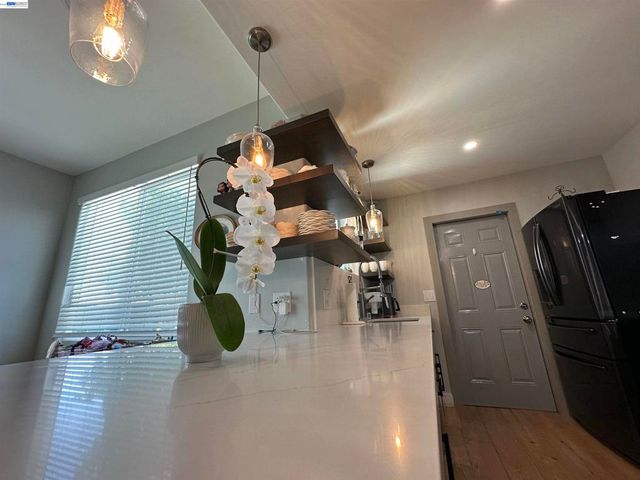 1220 ESSER AVE, San Leandro, CA 94579