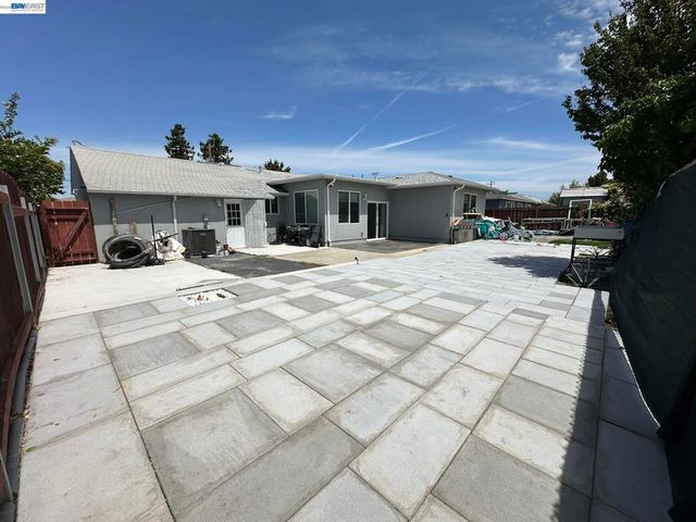1220 ESSER AVE, San Leandro, CA 94579