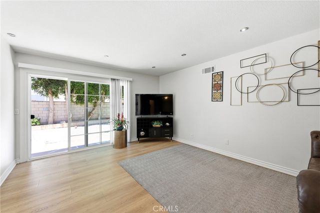 2542 N Pacific, Santa Ana, CA 92706
