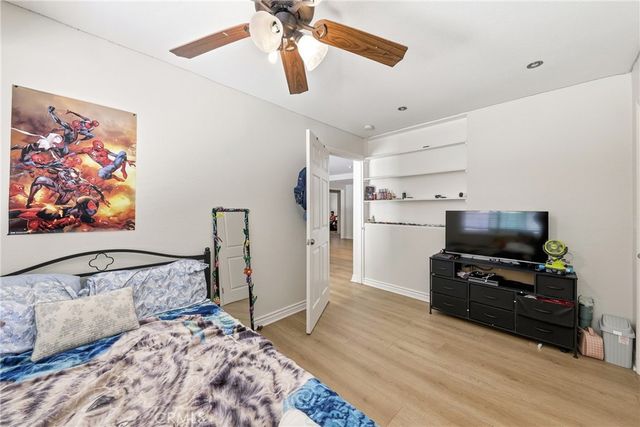 2542 N Pacific, Santa Ana, CA 92706