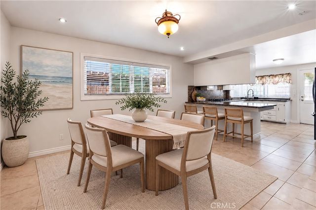 2542 N Pacific, Santa Ana, CA 92706