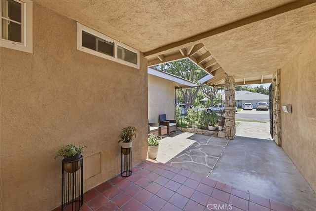 2542 N Pacific, Santa Ana, CA 92706