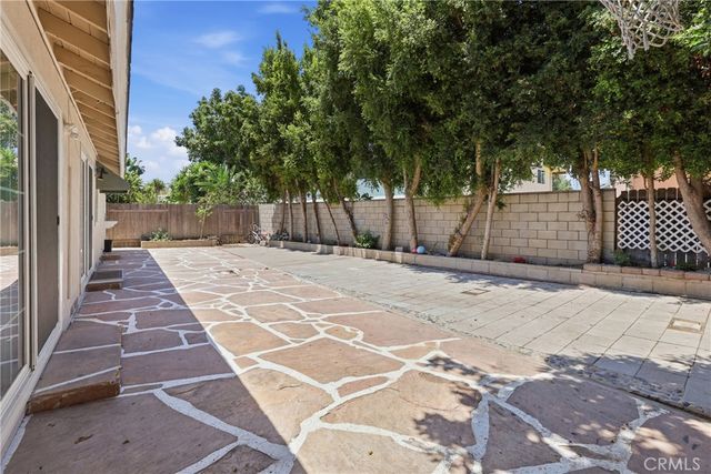 2542 N Pacific, Santa Ana, CA 92706
