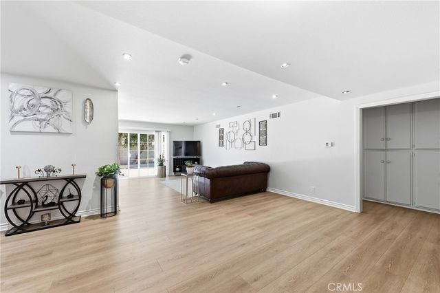 2542 N Pacific, Santa Ana, CA 92706