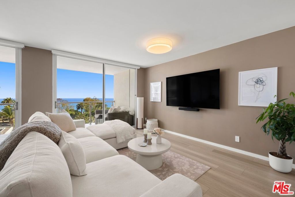 Image 9 of property listing at 201 Ocean Avenue 603P, Santa Monica, CA 90402