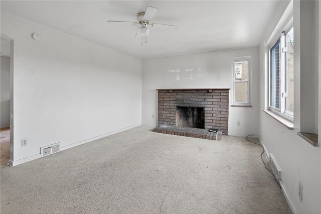 425 Idlewood Rd, Penn Hills, PA 15235