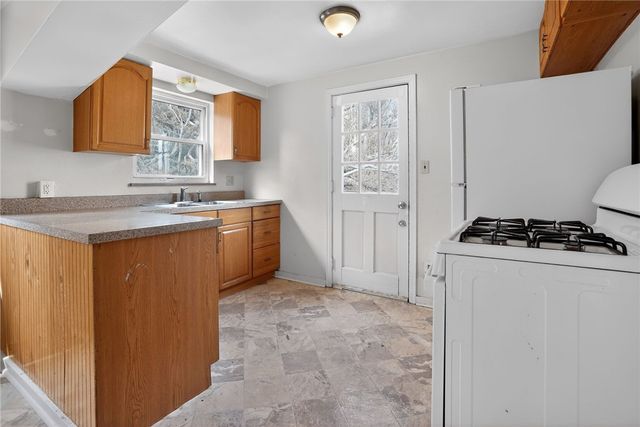 425 Idlewood Rd, Penn Hills, PA 15235