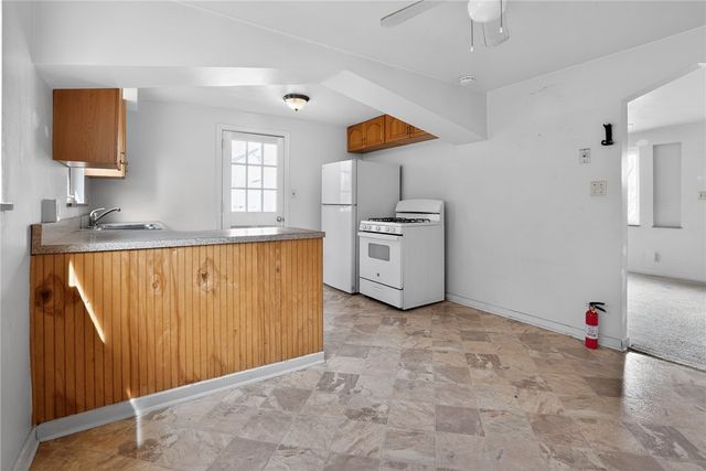 425 Idlewood Rd, Penn Hills, PA 15235