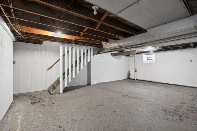 425 Idlewood Rd, Penn Hills, PA 15235