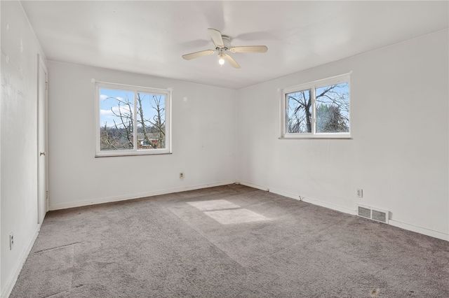 425 Idlewood Rd, Penn Hills, PA 15235