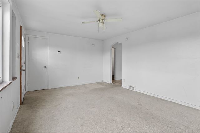 425 Idlewood Rd, Penn Hills, PA 15235