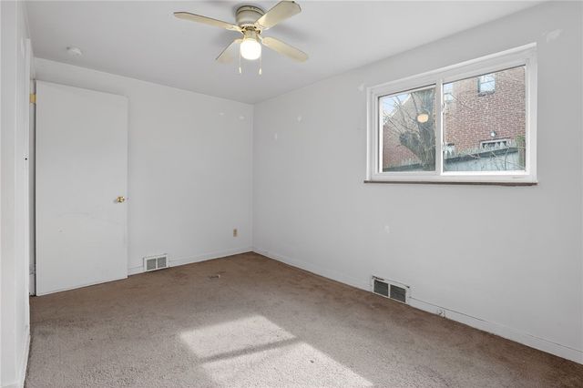 425 Idlewood Rd, Penn Hills, PA 15235