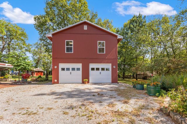 2613 Pine Grove Road, Paris, KY 40361
