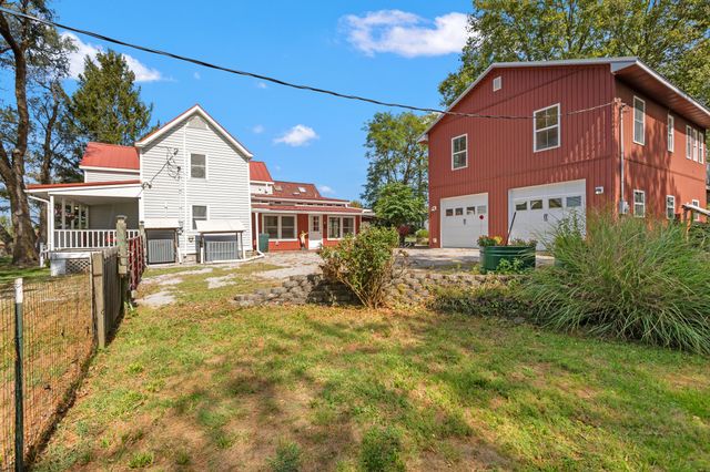 2613 Pine Grove Road, Paris, KY 40361