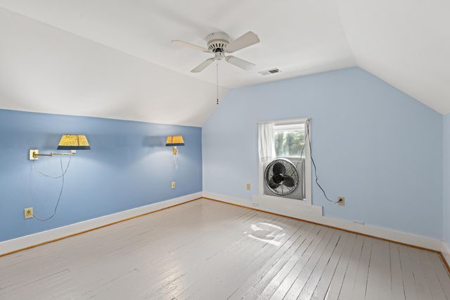 2613 Pine Grove Road, Paris, KY 40361