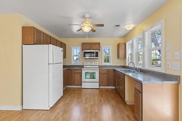 2613 Pine Grove Road, Paris, KY 40361