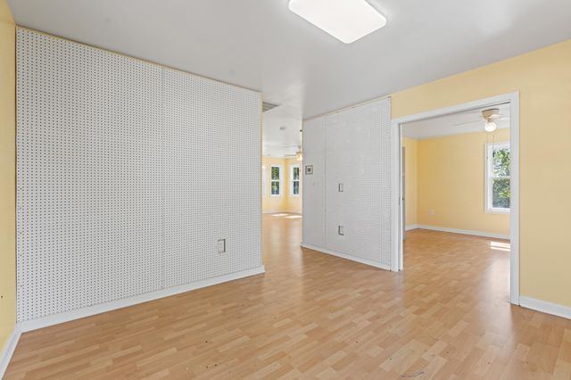 2613 Pine Grove Road, Paris, KY 40361