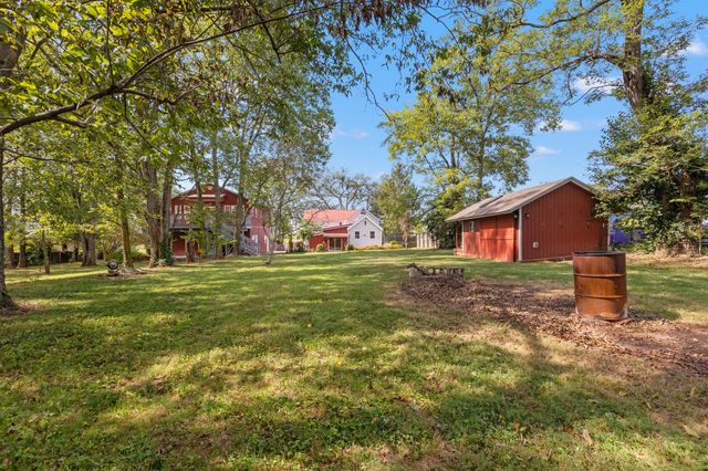 2613 Pine Grove Road, Paris, KY 40361