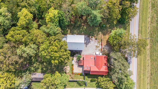 2613 Pine Grove Road, Paris, KY 40361