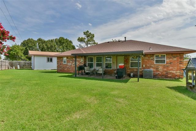 1605 Corbin Circle, Oklahoma City, OK 73160