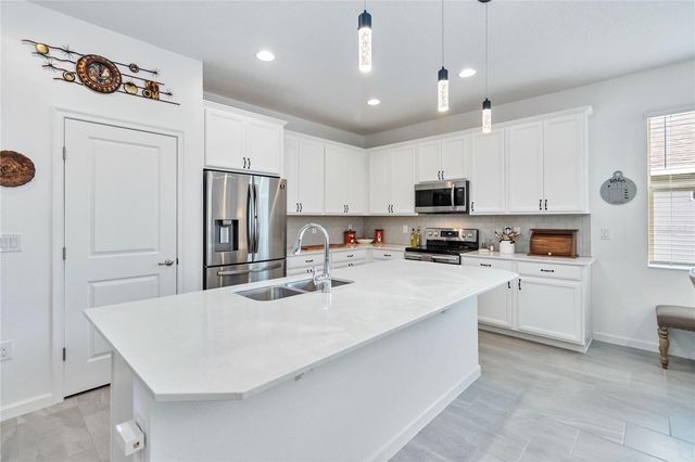 413 SAPPHIRE DRIVE, Davenport, FL 33837