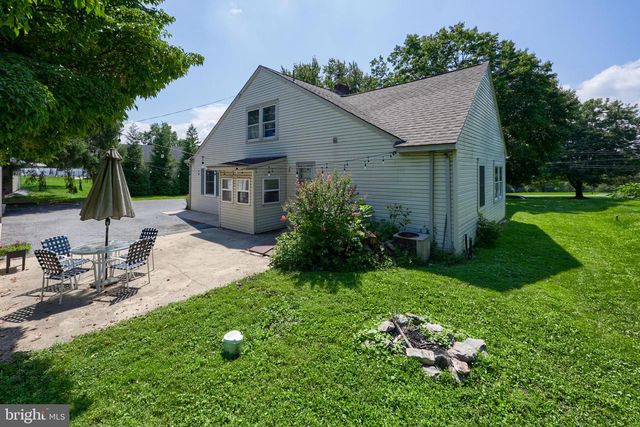 809 FURNACE HILLS PIKE, Lititz, PA 17543