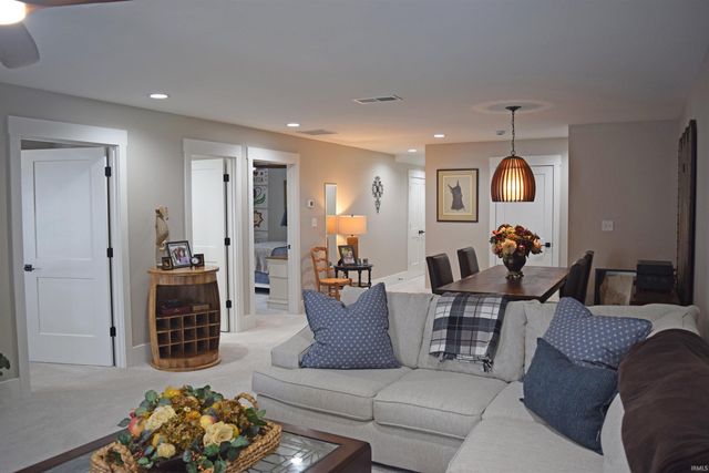 7515 Lauren Drive, Evansville, IN 47725