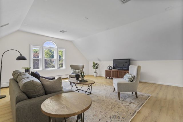 21 Bear Path, Hampton, NH 03842