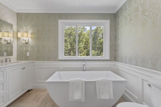 21 Bear Path, Hampton, NH 03842