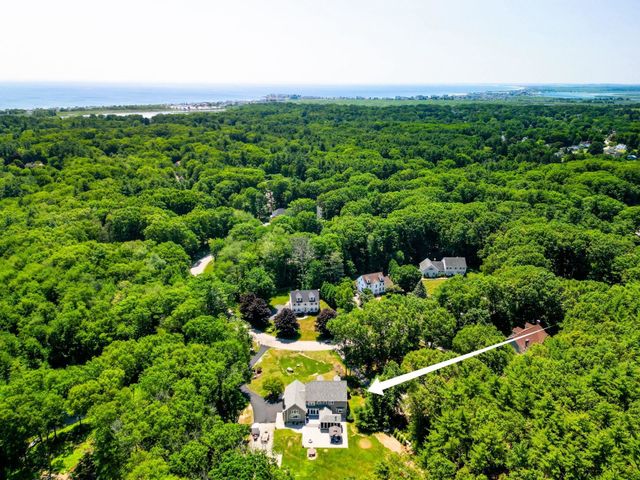 21 Bear Path, Hampton, NH 03842