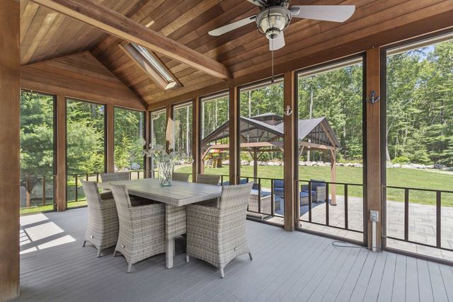 21 Bear Path, Hampton, NH 03842