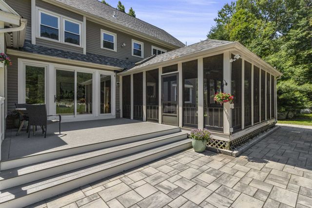 21 Bear Path, Hampton, NH 03842