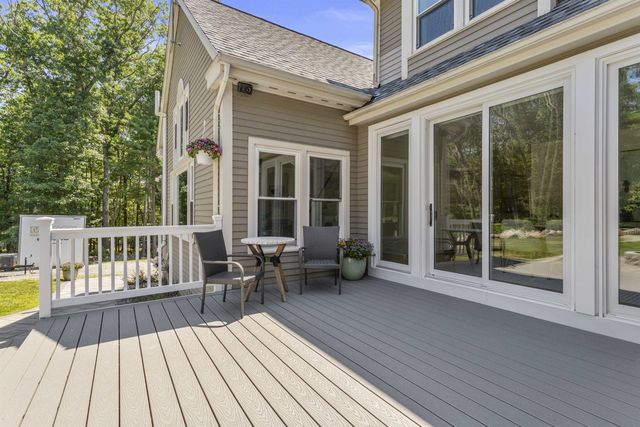 21 Bear Path, Hampton, NH 03842