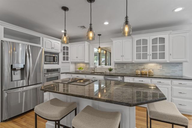 21 Bear Path, Hampton, NH 03842
