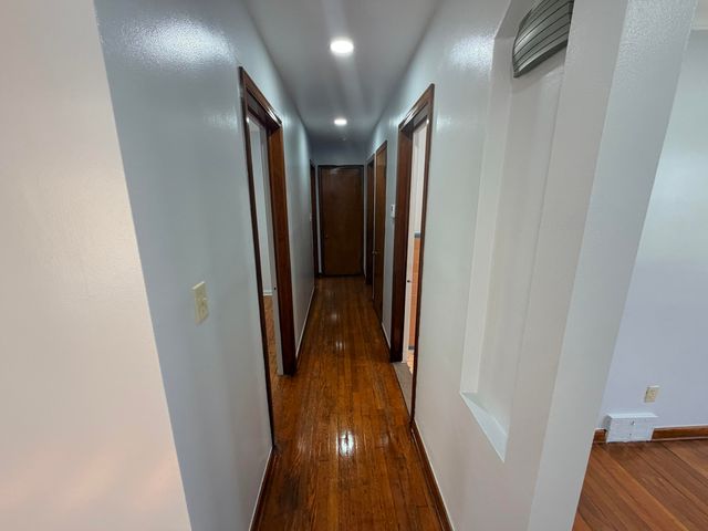 18759 Huntington Avenue, Harper Woods, MI 48225