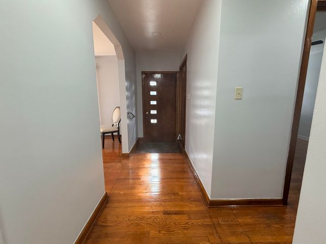 18759 Huntington Avenue, Harper Woods, MI 48225