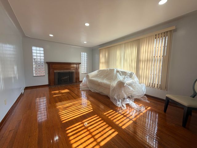 18759 Huntington Avenue, Harper Woods, MI 48225