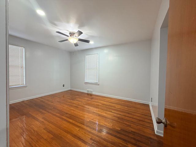 18759 Huntington Avenue, Harper Woods, MI 48225