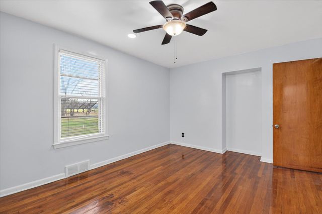 18759 Huntington Avenue, Harper Woods, MI 48225